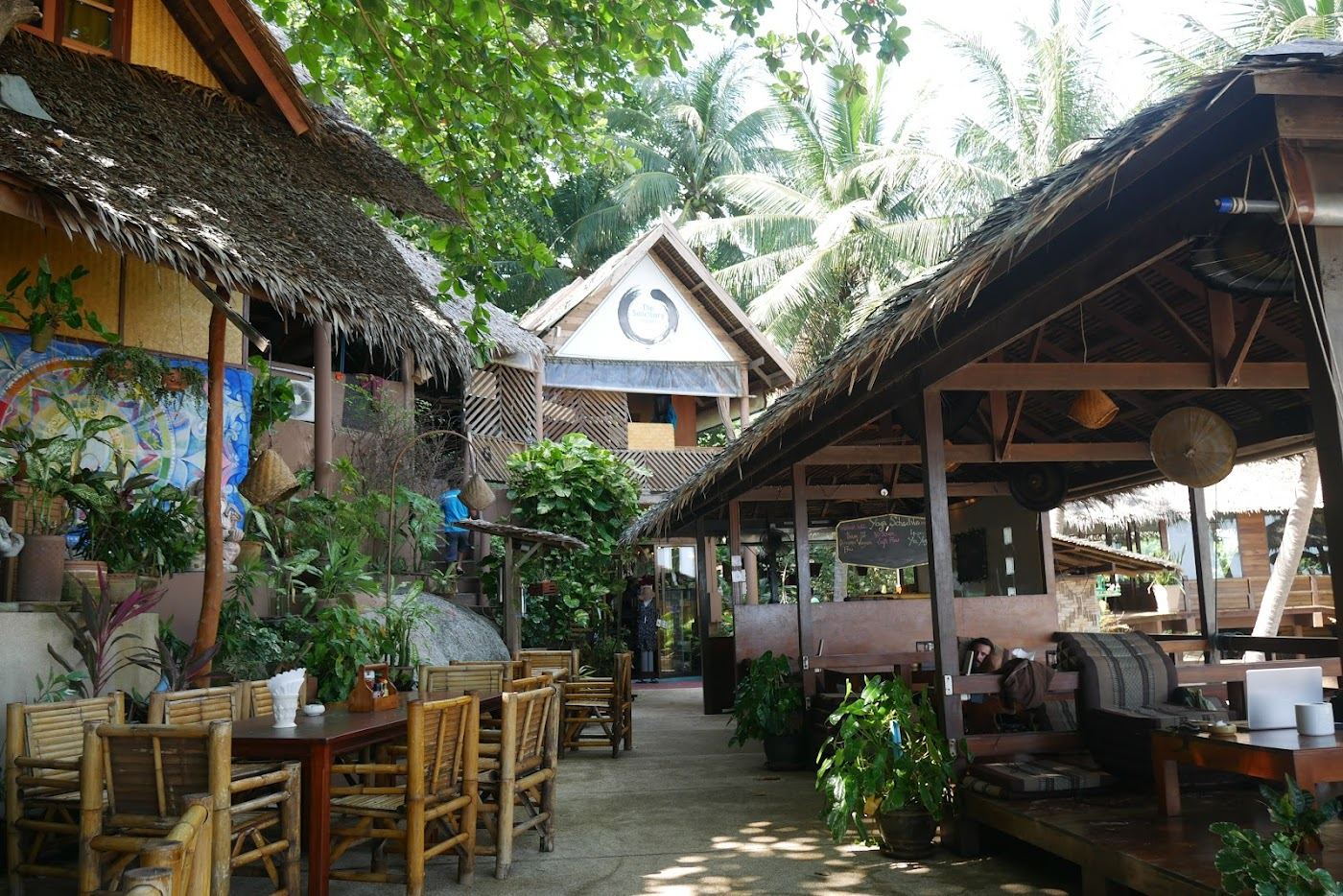 The clear water and headland of the bay at Haad Yuan in Koh Phangan