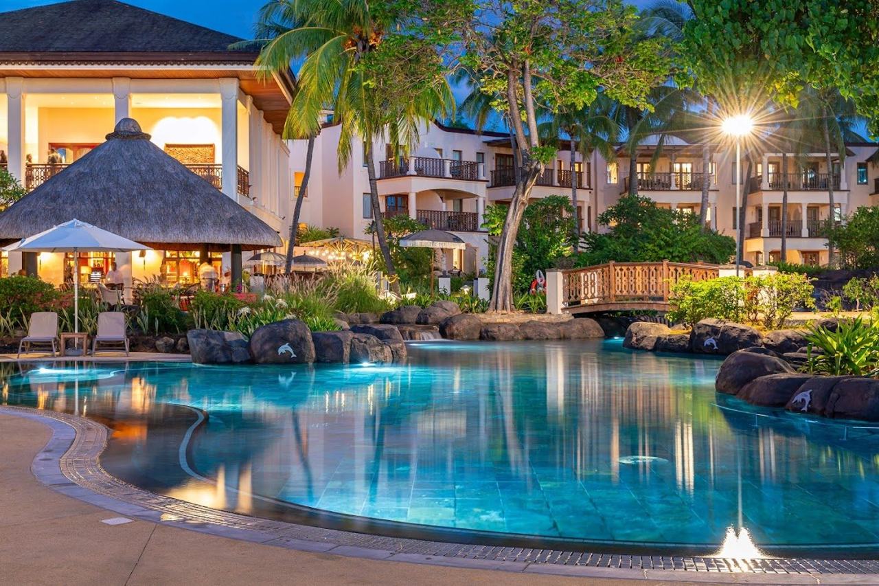 Hot and lush in the southern summer, with warm lagoons and the occasional tropical downpour to plan around.