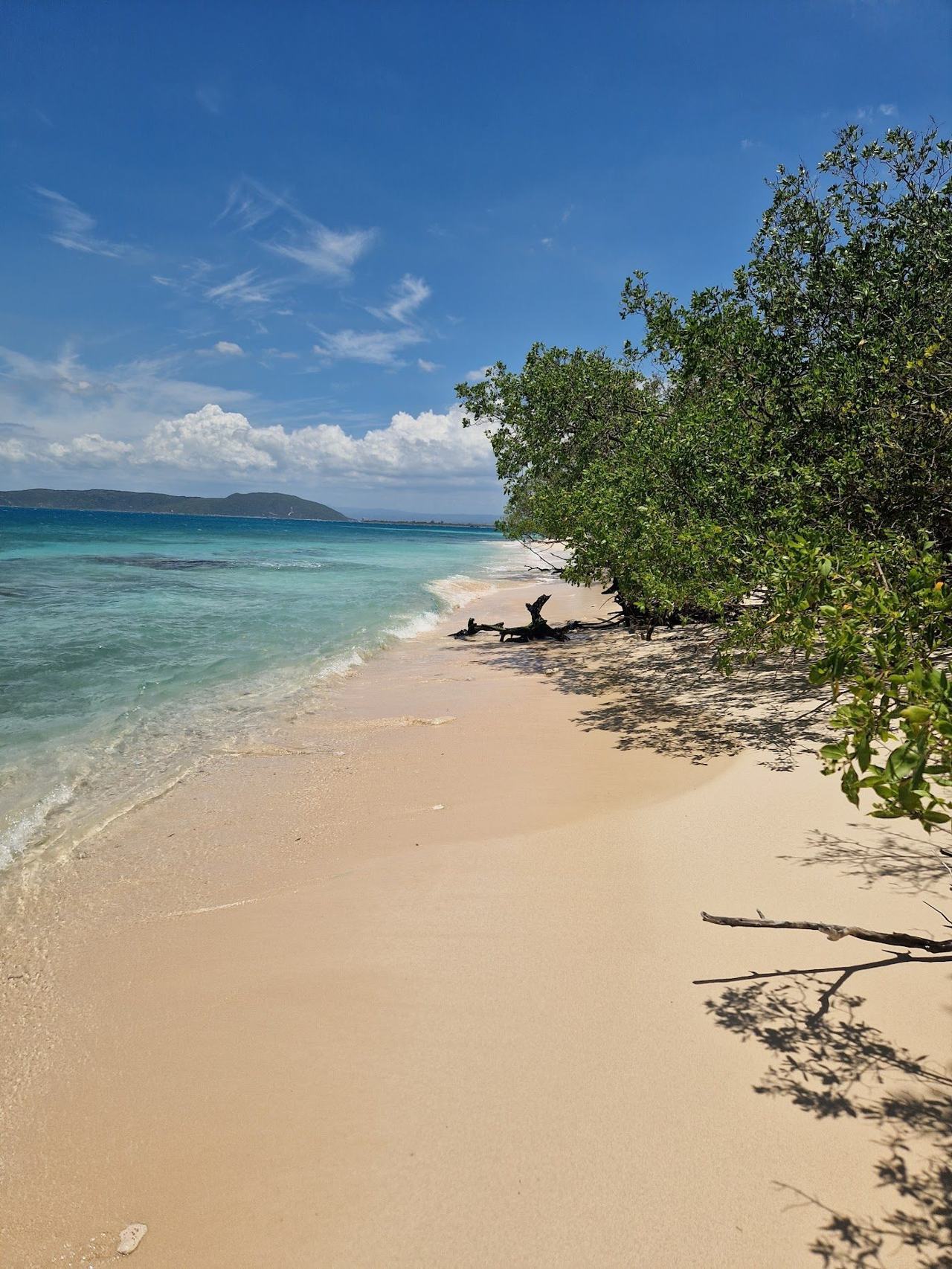 Lime Cay a tiny uninhabited island off Kingston Jamaica with white sand and clear shallow water