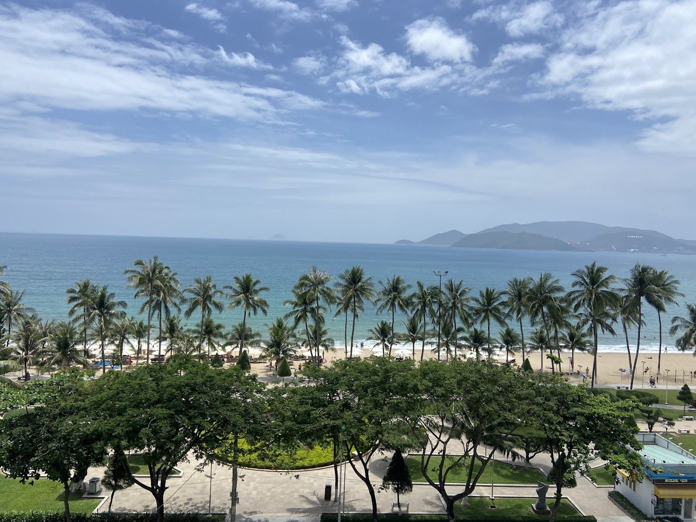Nha Trang vs Phu Quoc