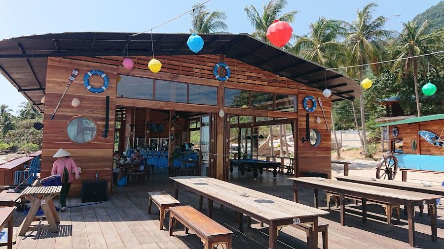 Beanbags on the sand at sunset at Rory's Beach Bar on Long Beach in Phu Quoc