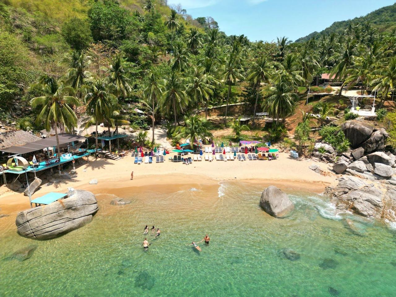 The small cove at Ya Nui Beach in Phuket