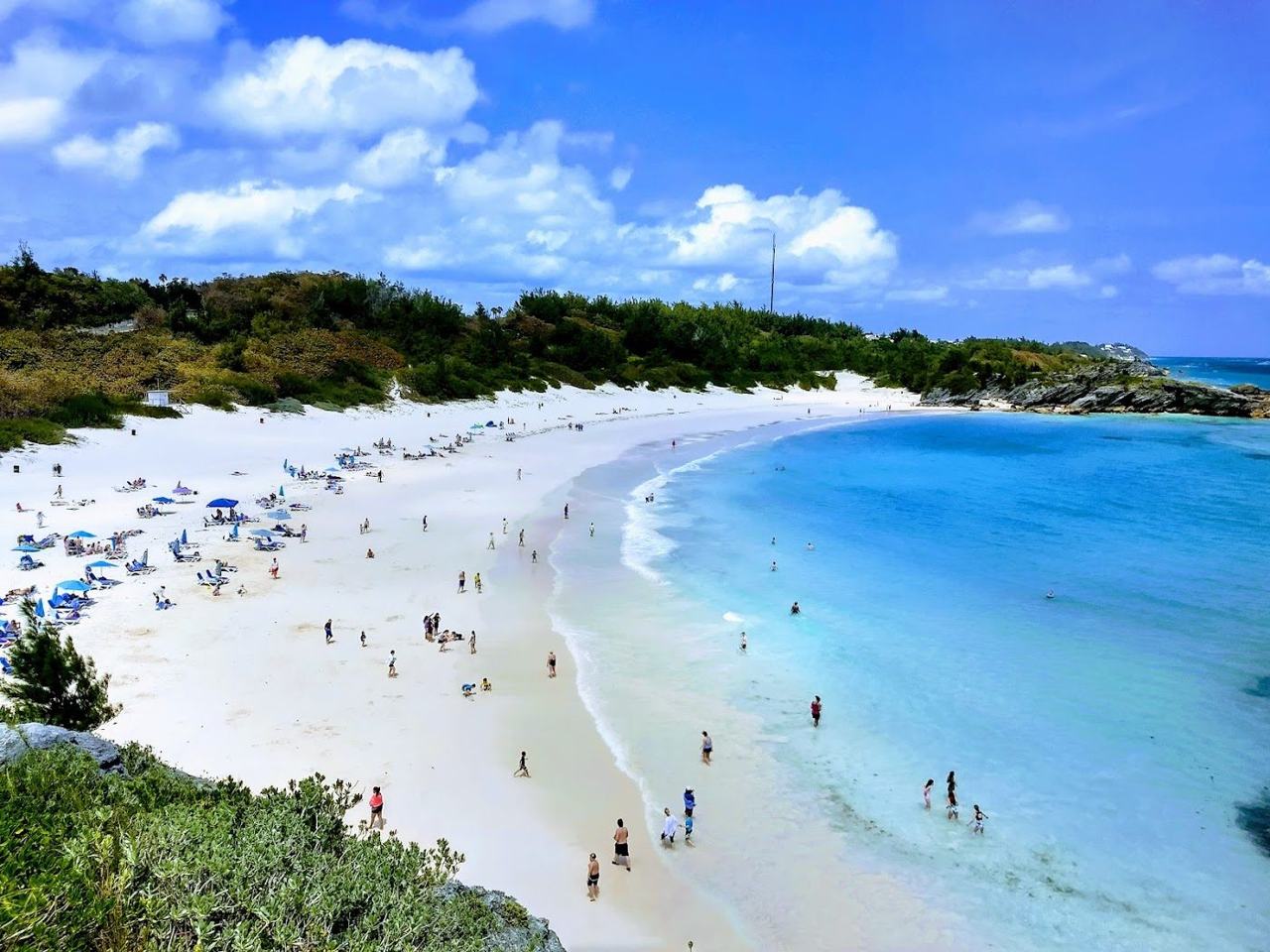 Pink sand beaches and turquoise coves under two hours from New York, ideal for a short, smart break.