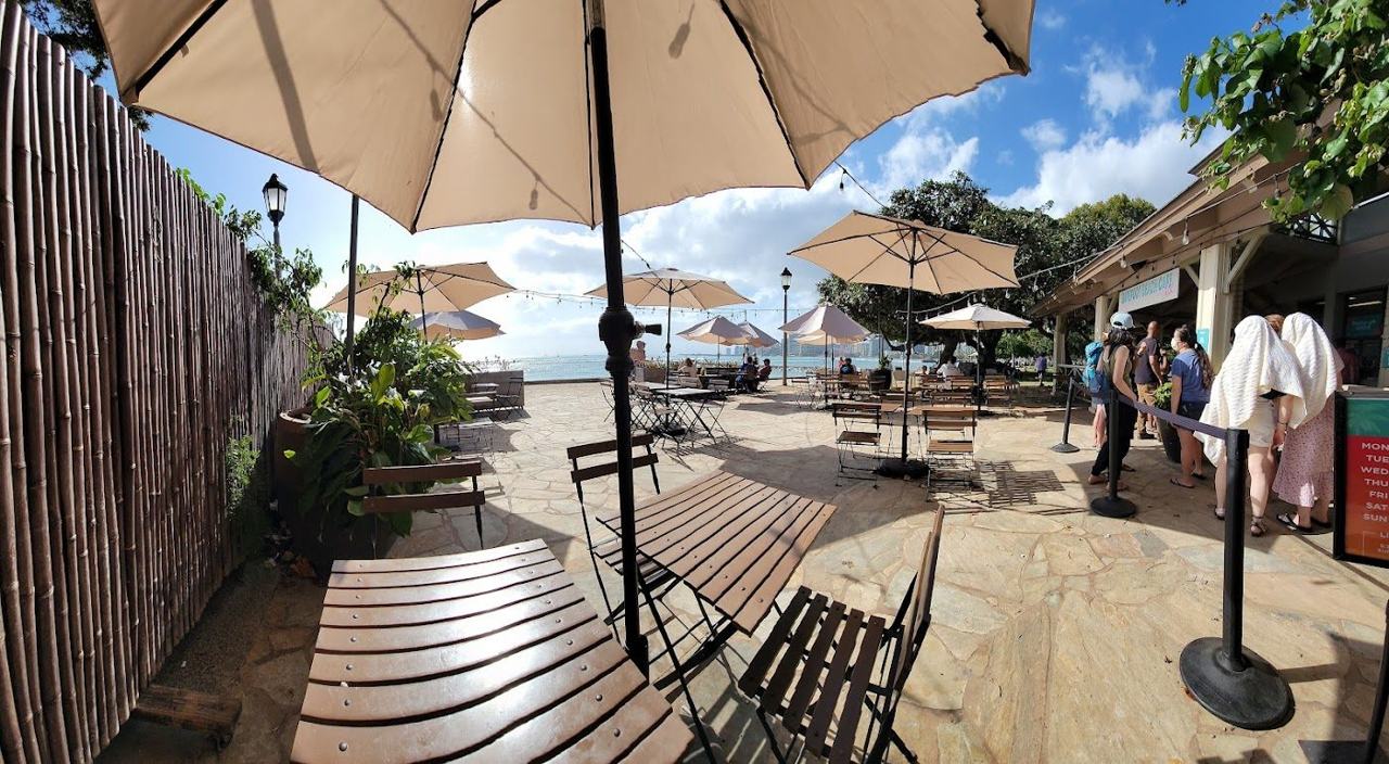 barefoot beach cafe in Oahu Hawaii