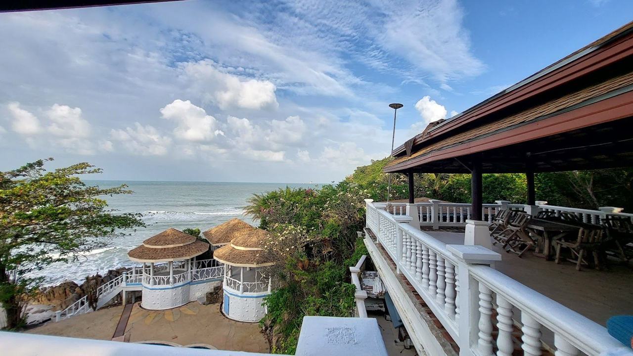 Samrong Bay on the northeast coast of Koh Samui, Thailand